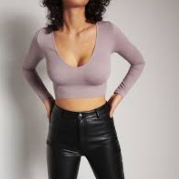 Fashion Nova Tops - FASHION Nova Girls Long Sleeve Crop Top